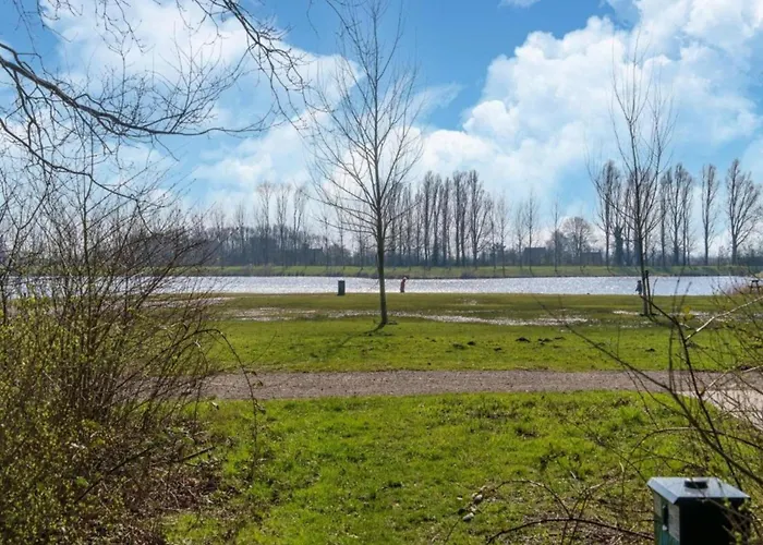 Сasa de vacaciones By Water Near Rotterdam And Zeeland *